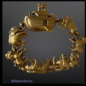 Vintage Noah’s Arc charm bracelet